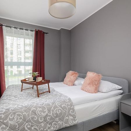 Comfy Apartment Pachonskiego With Parking In Krakow By Noclegi Renters Eksteriør bilde