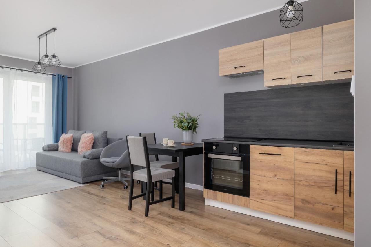 Comfy Apartment Pachonskiego With Parking In Krakow By Noclegi Renters Eksteriør bilde
