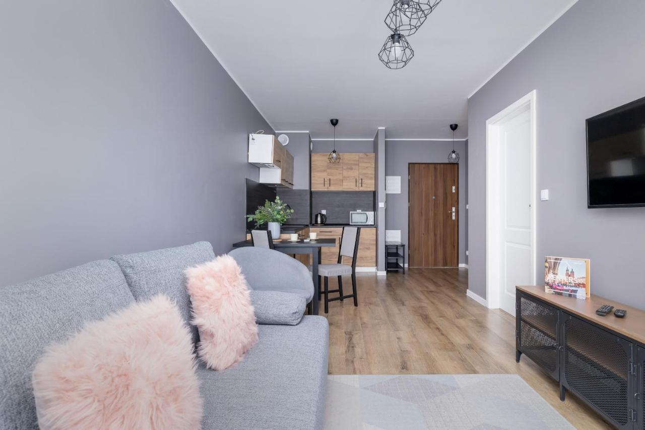 Comfy Apartment Pachonskiego With Parking In Krakow By Noclegi Renters Eksteriør bilde