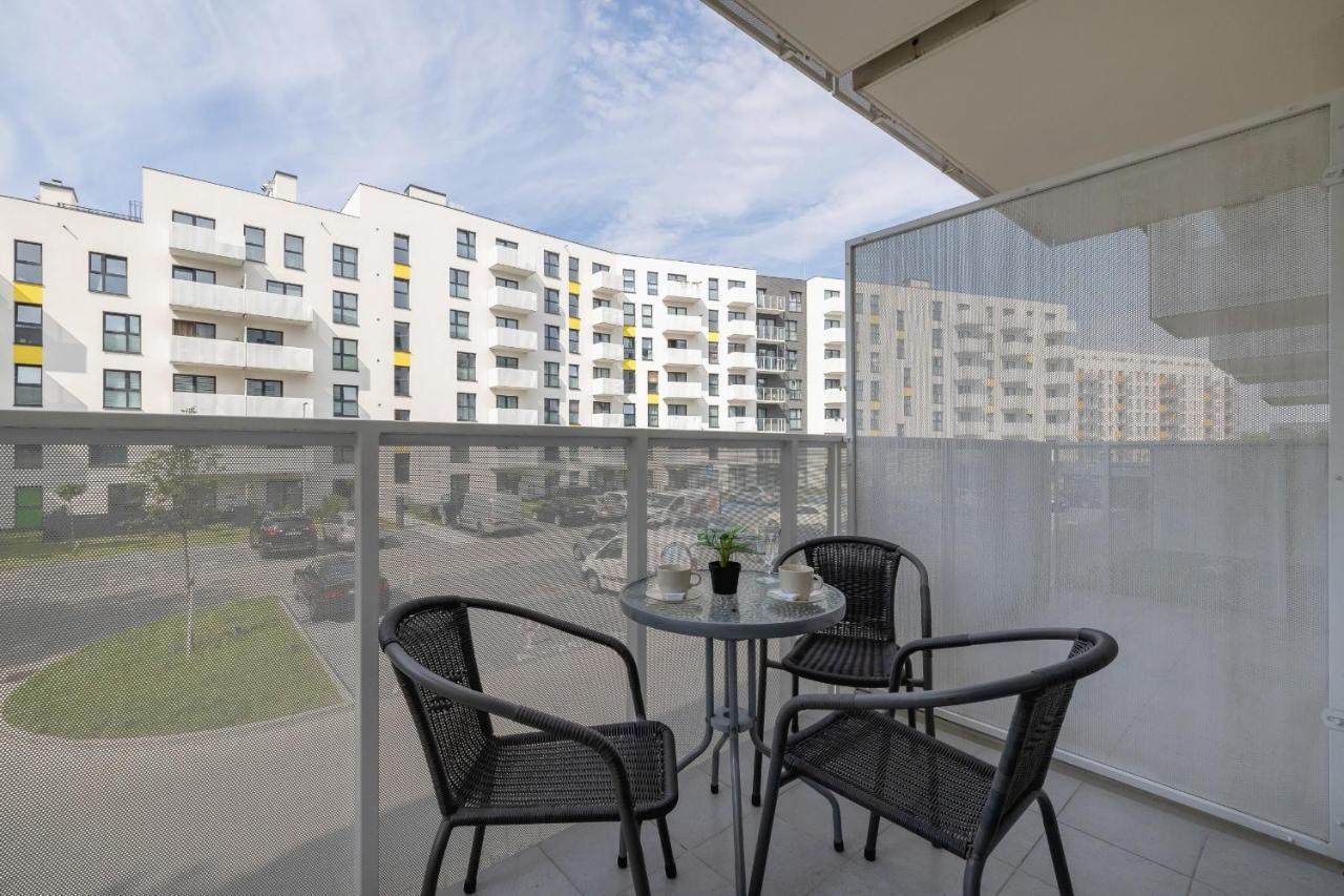 Comfy Apartment Pachonskiego With Parking In Krakow By Noclegi Renters Eksteriør bilde